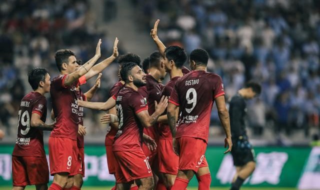 开云官网-海港狂轰6弹登顶中超火力NO.1 穆帅：团队精神可贵