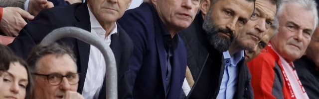 开云官网-卡恩：下半场简直是灾难 拜仁如此表现难争冠